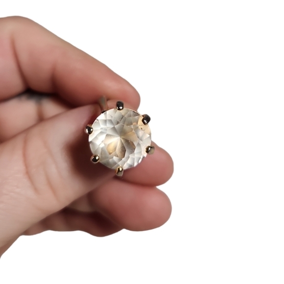 Large Faceted Solitaire Ring - Picture 3 of 7